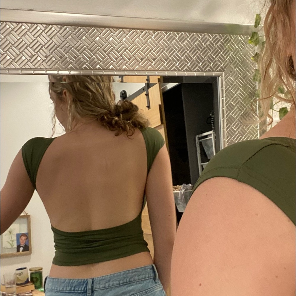 Green backless crop top
